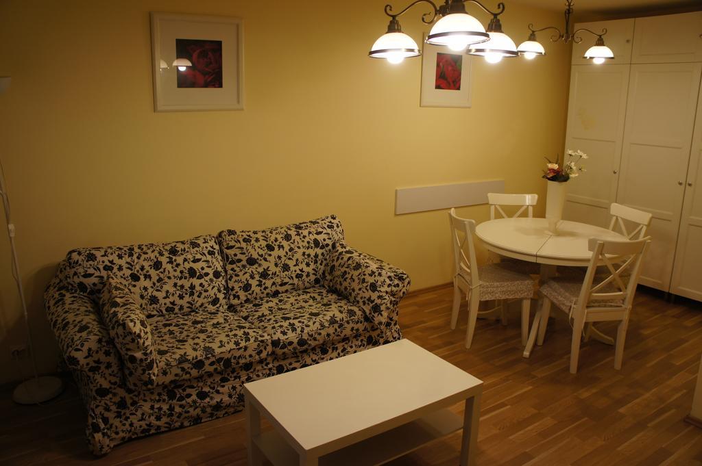 Agentia H Accommodation Bucarest Exterior foto