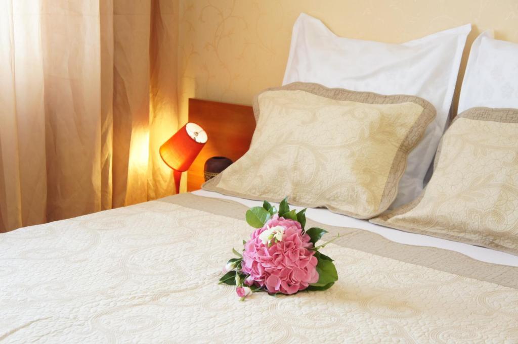 Agentia H Accommodation Bucarest Habitación foto