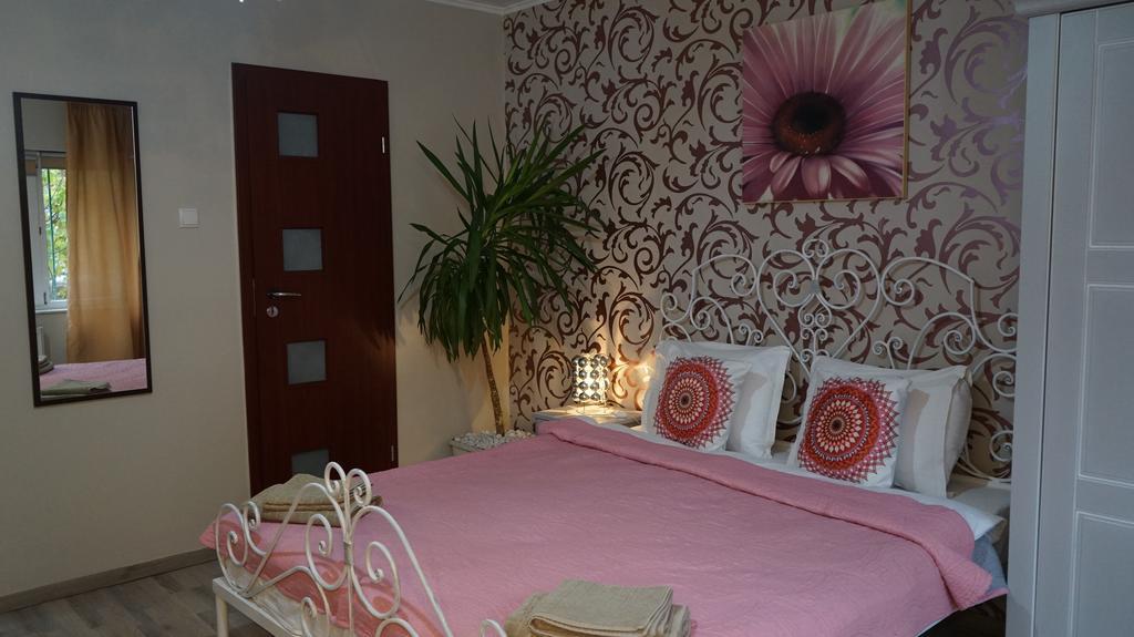 Agentia H Accommodation Bucarest Exterior foto